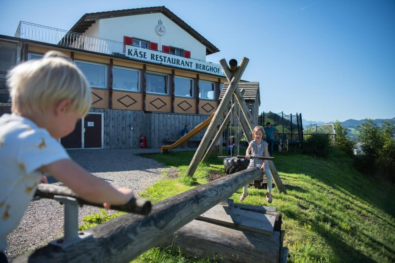 Restaurant Und Kaeserei Berghof Hotel *