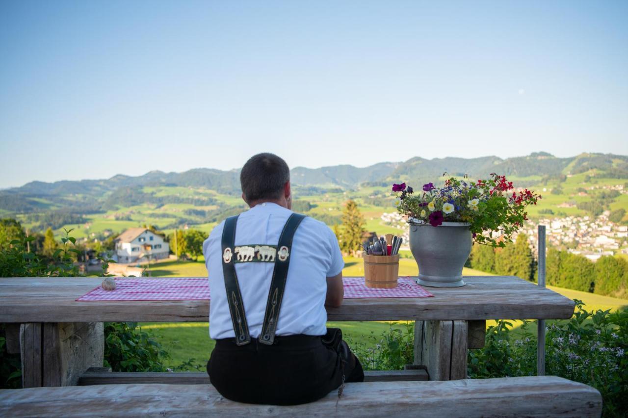 Restaurant Und Kaeserei Berghof * Ganterschwil
